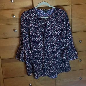 Bell sleeved blouse